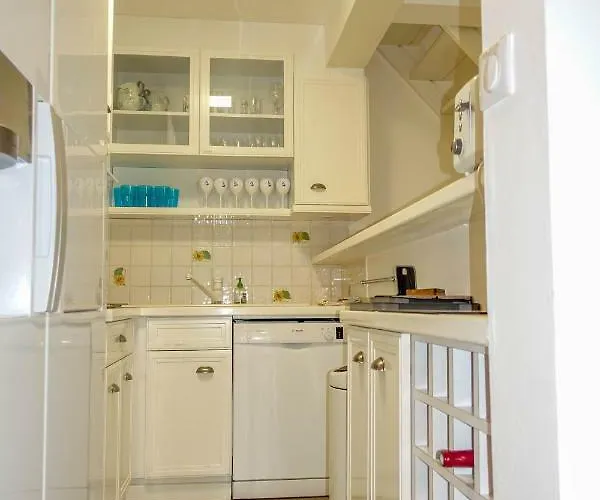 Maison Centre Village St Tropez Avenue Foch * Saint-Tropez