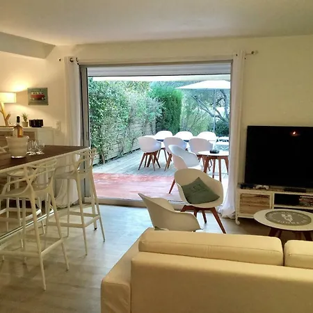 Maison Centre Village St Tropez Avenue Foch Holiday home *