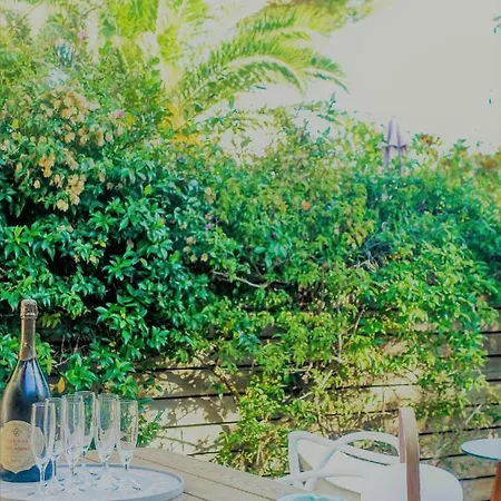 Maison Centre Village St Tropez Avenue Foch サントロペ