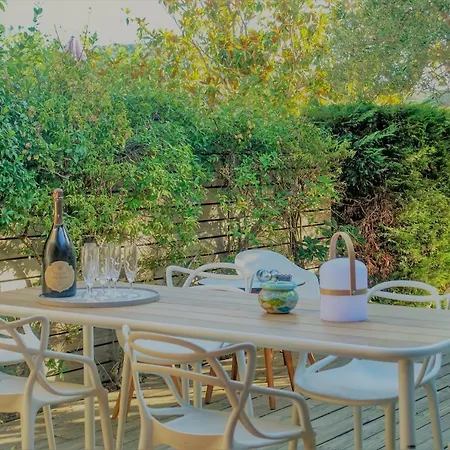 Maison Centre Village St Tropez Avenue Foch 別荘 サントロペ