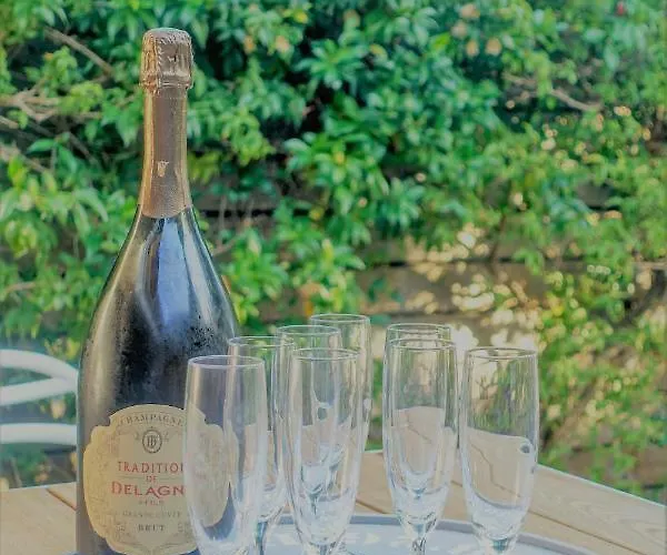 Maison Centre Village St Tropez Avenue Foch Hébergement de vacances