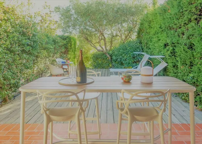 Maison Centre Village St Tropez Avenue Foch *